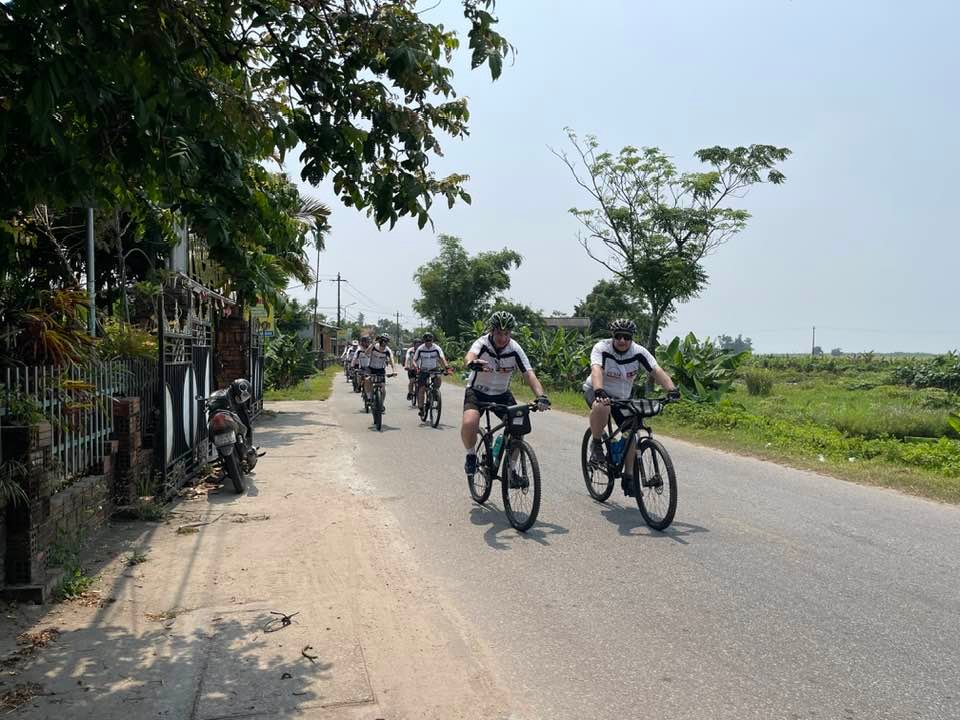 Vietnam Bike Journey from Ho Chi Minh to Hanoi: An Unforgettable Adventure Across Vietnam